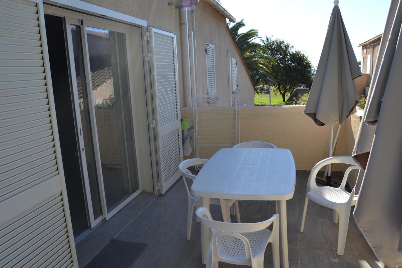 H4 Villa Ghisonaccia ภายนอก รูปภาพ