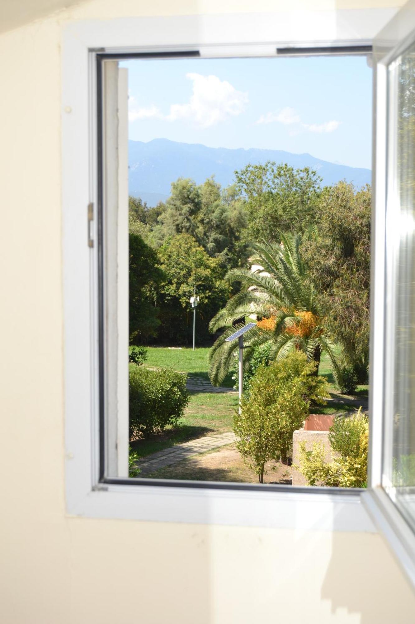 H4 Villa Ghisonaccia ภายนอก รูปภาพ